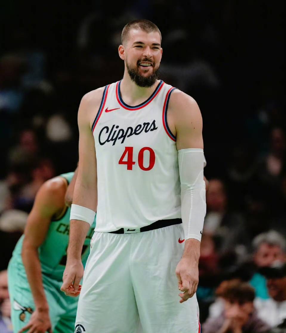 里程碑夜！洛杉矶快船豪取连胜，NBA总决赛窗口期刷纪录，引发热议，心理建设被强调